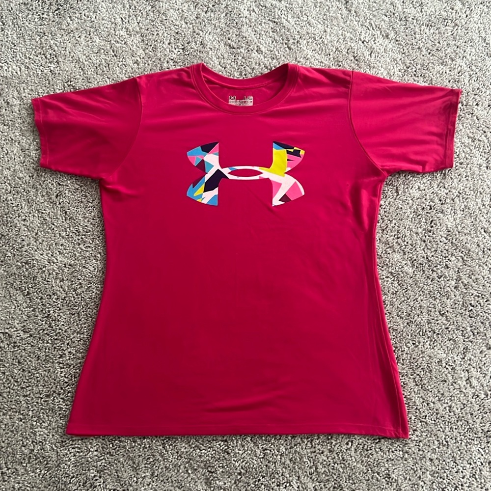 Women’s Under Armour pink top